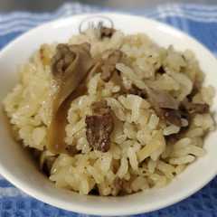 รูปของ もっと簡単！牛肉と舞茸の炊き込みご飯