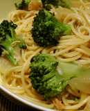 ブロッコリーと鶏ささみ缶のパスタ