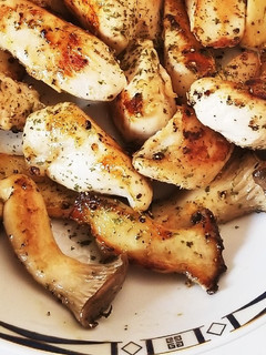鶏ささみとエリンギのガーリックソテー-レシピのメイン写真