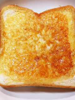 簡単!朝食に!バターチーズトースト-レシピのメイン写真