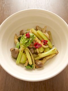 セロリとしめじのペペロンチーノ風きんぴら-レシピのメイン写真