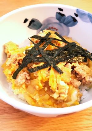 【子供も大満足】鶏ひき肉の親子丼-レシピのメイン写真