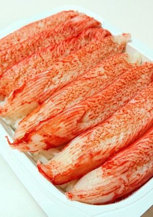 パックご飯で作る「カニ丼カニカマご飯」-レシピのメイン写真