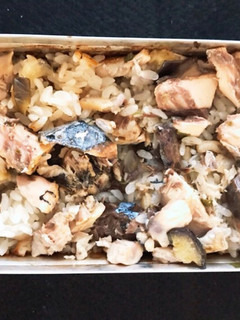 簡単!メスティンでみそ風味炊き込みご飯-レシピのメイン写真