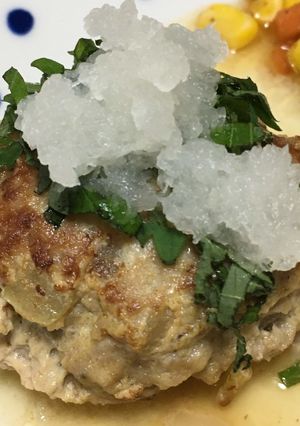 切って混ぜて焼くだけ！絶品豚肉ハンバーグ-レシピのメイン写真