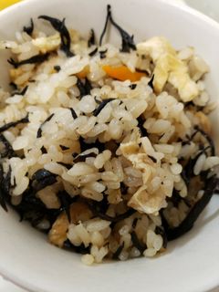 ツナとひじきの炊き込みご飯-レシピのメイン写真