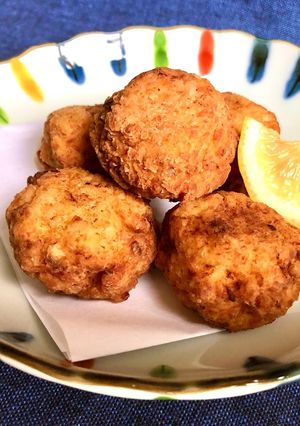カリッ・ふわ♪キャベツ入り肉団子の唐揚げ-レシピのメイン写真