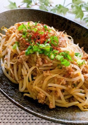 市販の素で簡単・節約！麻婆もやし-レシピのメイン写真