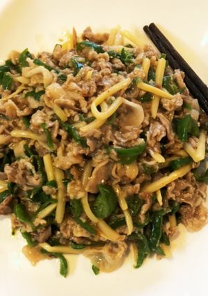 お手軽でご飯がすすむ豚コマの青椒肉絲-レシピのメイン写真