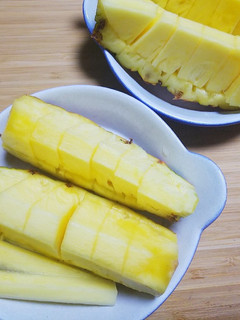 カットしやすい台湾パイナップル-レシピのメイン写真