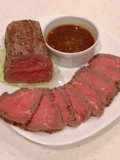 舞茸で柔らか、炊飯器で簡単ローストビーフ-レシピのメイン写真