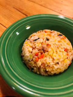 餃子のたねリメイク☆炊飯器でチャーハン-レシピのメイン写真