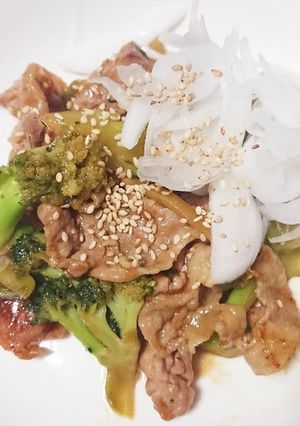 焼肉のたれで豚肉とブロッコリー炒め-レシピのメイン写真
