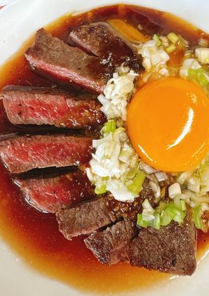 焼肉生だれでランプステーキねぎたまソース-レシピのメイン写真