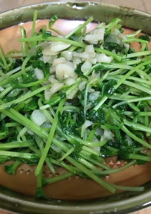 豆苗のニンニク炒め-レシピのメイン写真