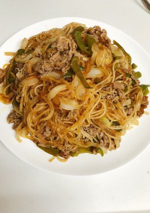 簡単 手抜き 牛肉と春雨炒め料理-レシピのメイン写真