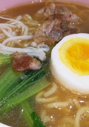 インスタントラーメンをプチ豪華に☆-レシピのメイン写真