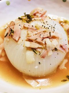 簡単!まるごと新玉ねぎのスープ♡-レシピのメイン写真