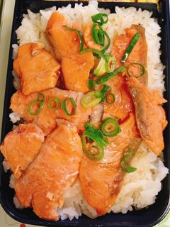 漬けサーモン丼-レシピのメイン写真