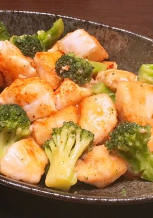鶏胸肉とブロッコリーのバター醤油炒め♡-レシピのメイン写真