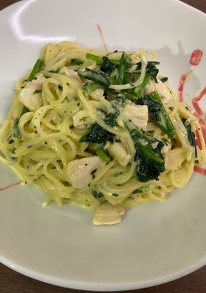 ほうれん草と鶏胸肉のクリームパスタ-レシピのメイン写真