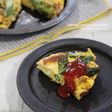 ベーコンとアスパラのチーズオムレツ