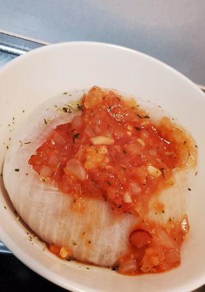 丸ごと新たまねぎのトマトソースあえ-レシピのメイン写真
