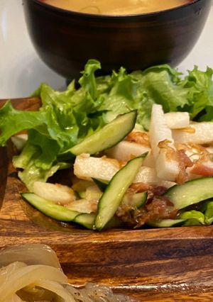 山芋ときゅうりの梅肉あえ〜テキトーに-レシピのメイン写真
