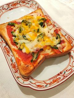 ピザトースト-レシピのメイン写真