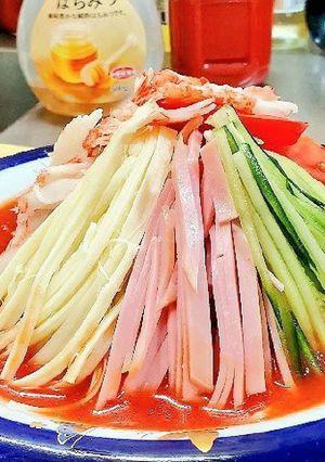 やみつき!トマトとチーズの冷やし中華-レシピのメイン写真