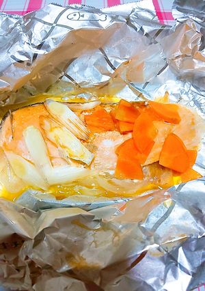 頑張ってる貴方へ♪鮭のホイル焼き♥️-レシピのメイン写真