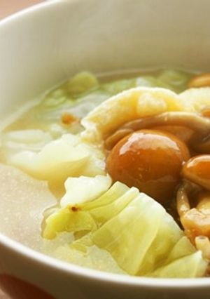 株とりなめこと春キャベツの味噌汁♪-レシピのメイン写真