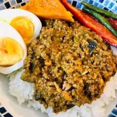รูปของ 茄子入りキーマカレー♫取り分け幼児食