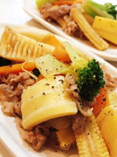 カラフル野菜たっぷり!豚肉オイスター炒め-レシピのメイン写真