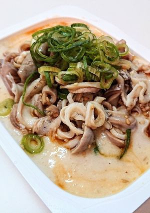 パックご飯で作る「とろろ豚ガツご飯」-レシピのメイン写真