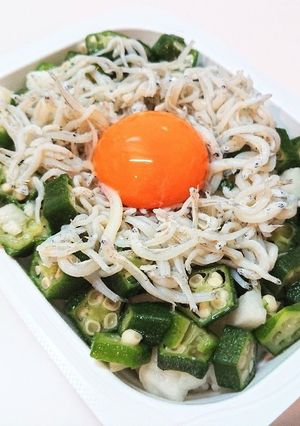パックご飯で作る「オクラとしらすご飯」-レシピのメイン写真