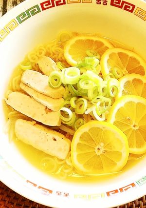 レモンでサッパリ＊サッポロ一番塩ラーメン-レシピのメイン写真