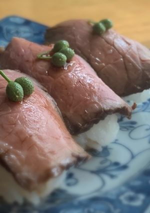 ローストビーフで「肉寿司」⁂実山椒添え-レシピのメイン写真