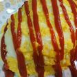 炊飯器で炊いたケチャップご飯のオムライス