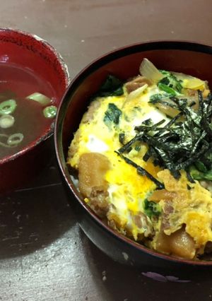 自粛三兄弟と食べる簡単すき焼き風丼-レシピのメイン写真