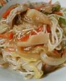 残り野菜で自由に、焼きそうめんのあんかけ