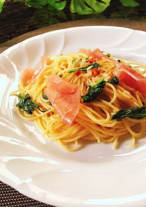 栄養◎かぶの葉と生ハムのペペロンチーノ-レシピのメイン写真