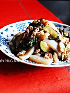 コンニャクと豚バラ茄子の大葉味噌炒め-レシピのメイン写真