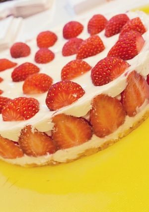 いちごのレアチーズケーキ-レシピのメイン写真
