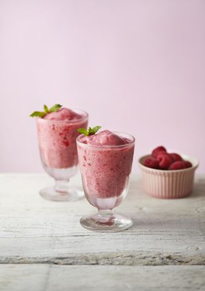 ラズベリーフローズンドリンク-レシピのメイン写真