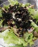 焼きサンマとレタスのシンプルサラダ