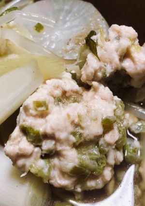 【むね肉で簡単】ぷるぷるやわらか鶏団子-レシピのメイン写真