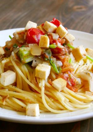野菜だけで旨味が濃い！トマトのベジパスタ-レシピのメイン写真