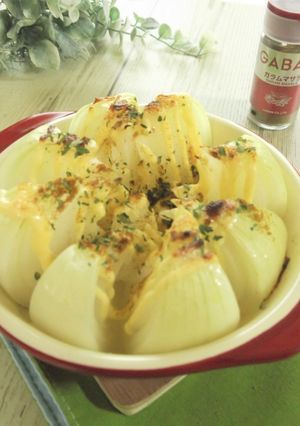 丸ごと新玉ねぎのカレーマヨ焼き-レシピのメイン写真