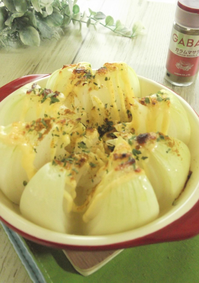丸ごと新玉ねぎのカレーマヨ焼き-レシピのメイン写真